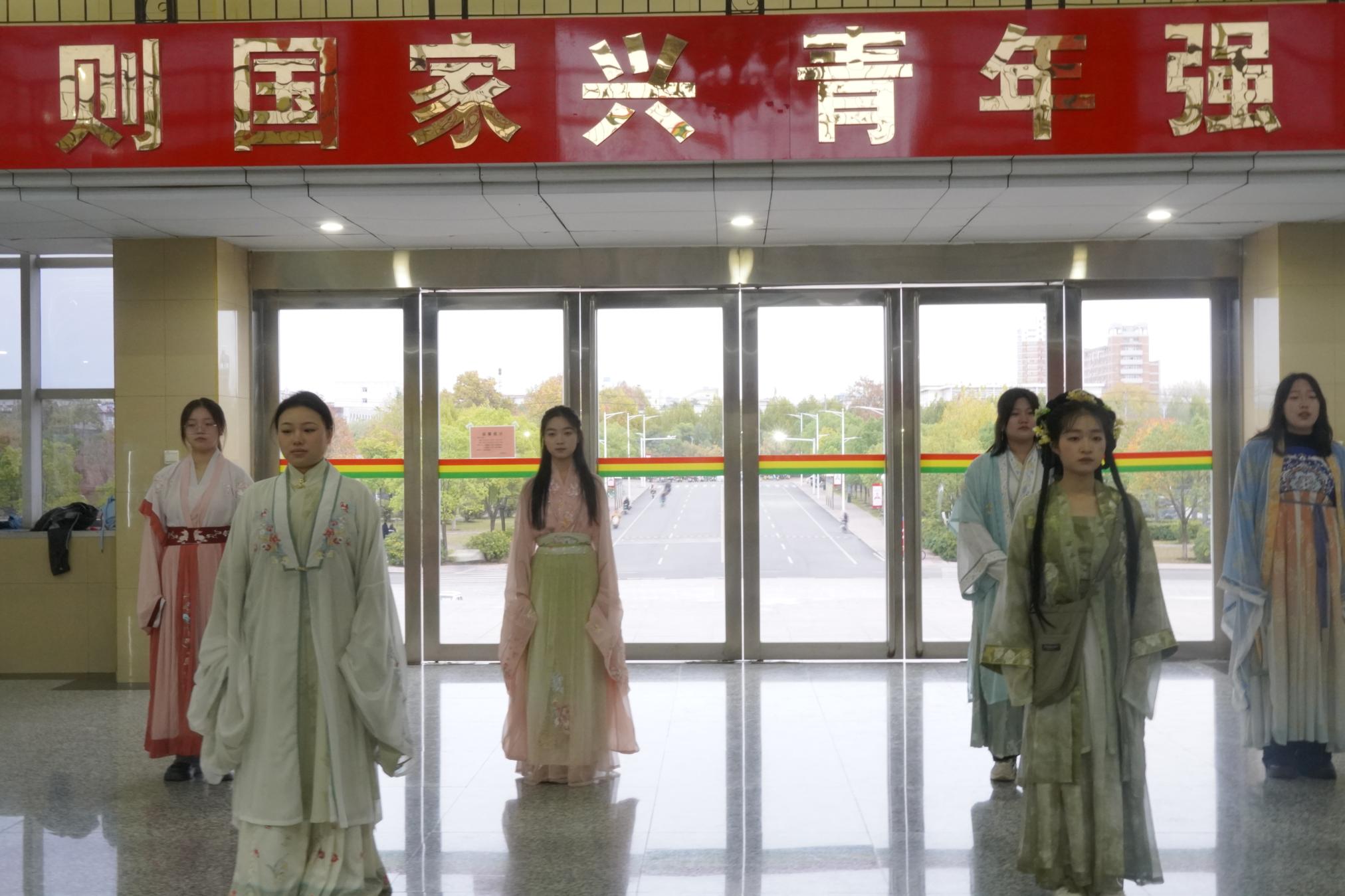 梦想据社.jpg
