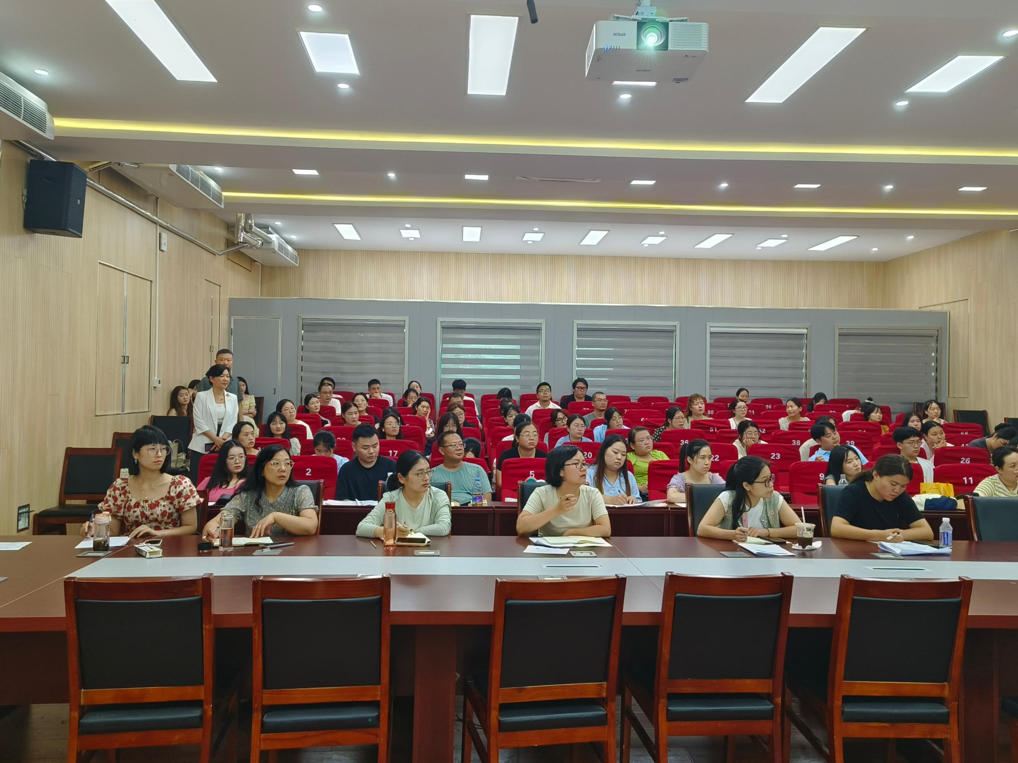 3巡视指导现场.jpg