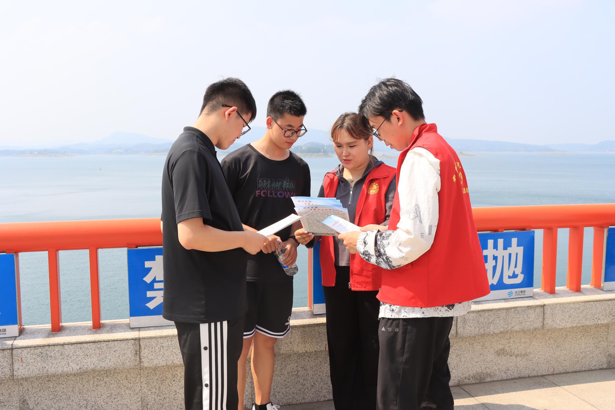 1活动现场.jpg