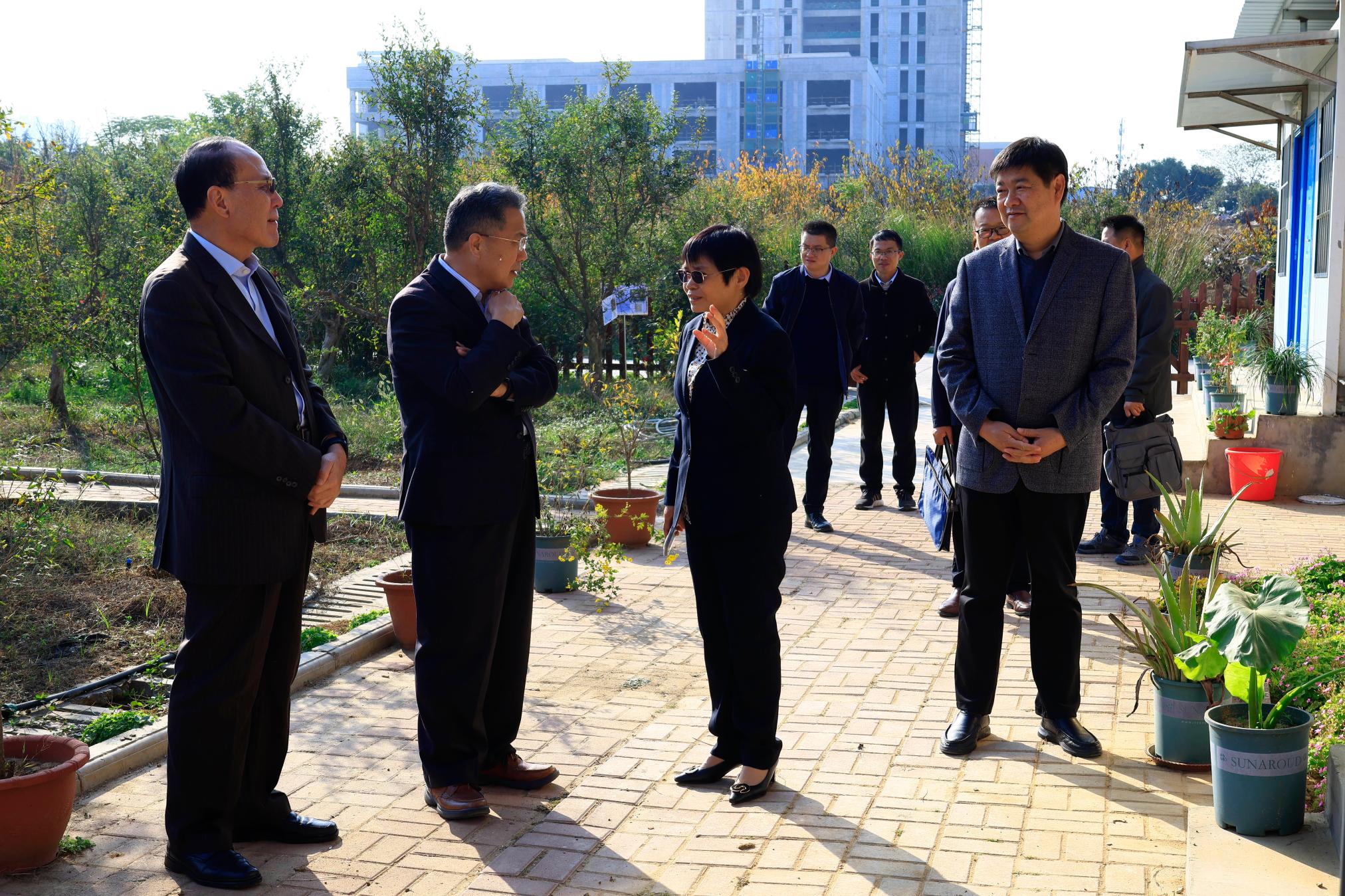 5实地考察南水北调科技园.jpg