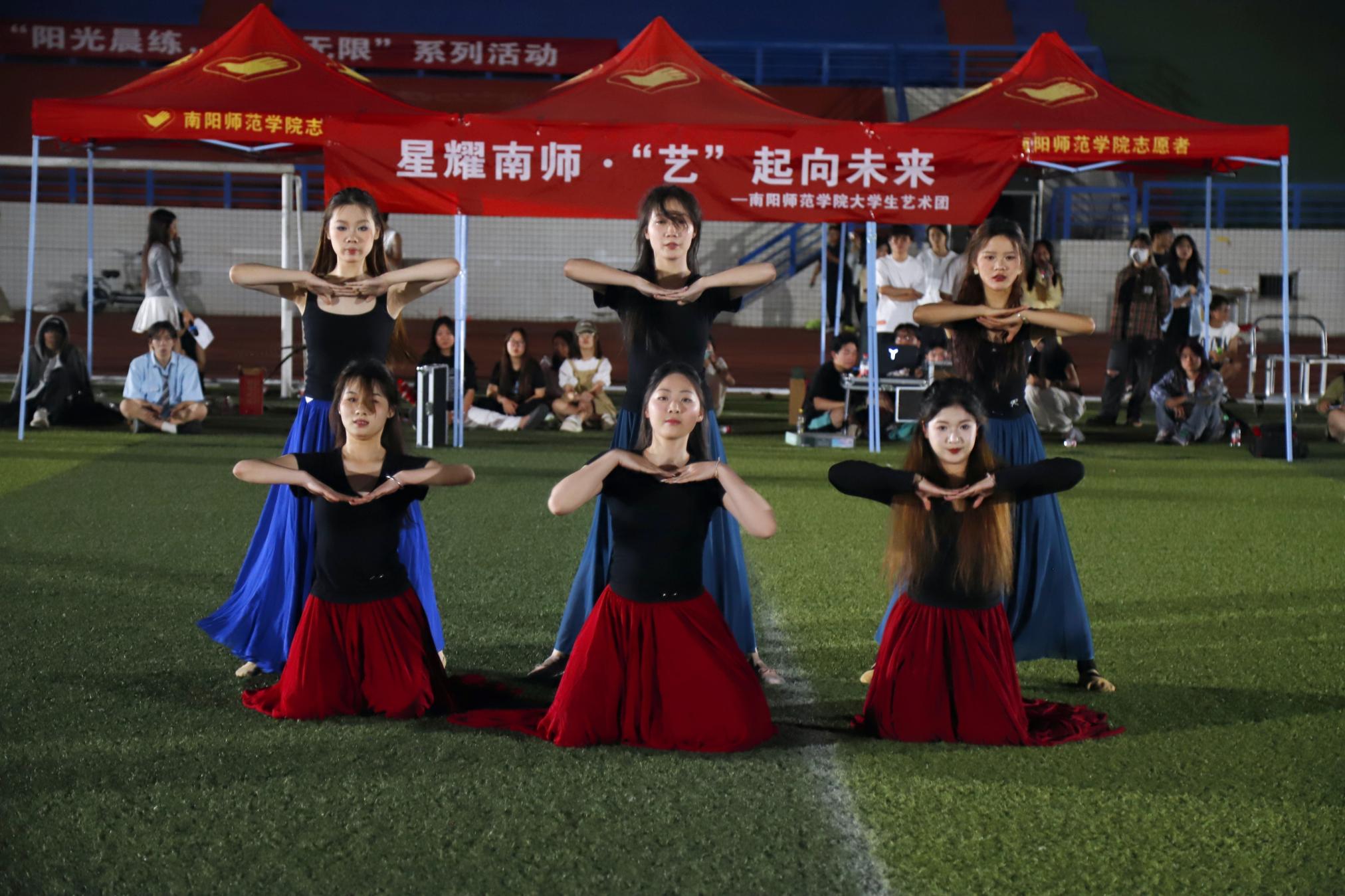 舞蹈《惑心》.jpg