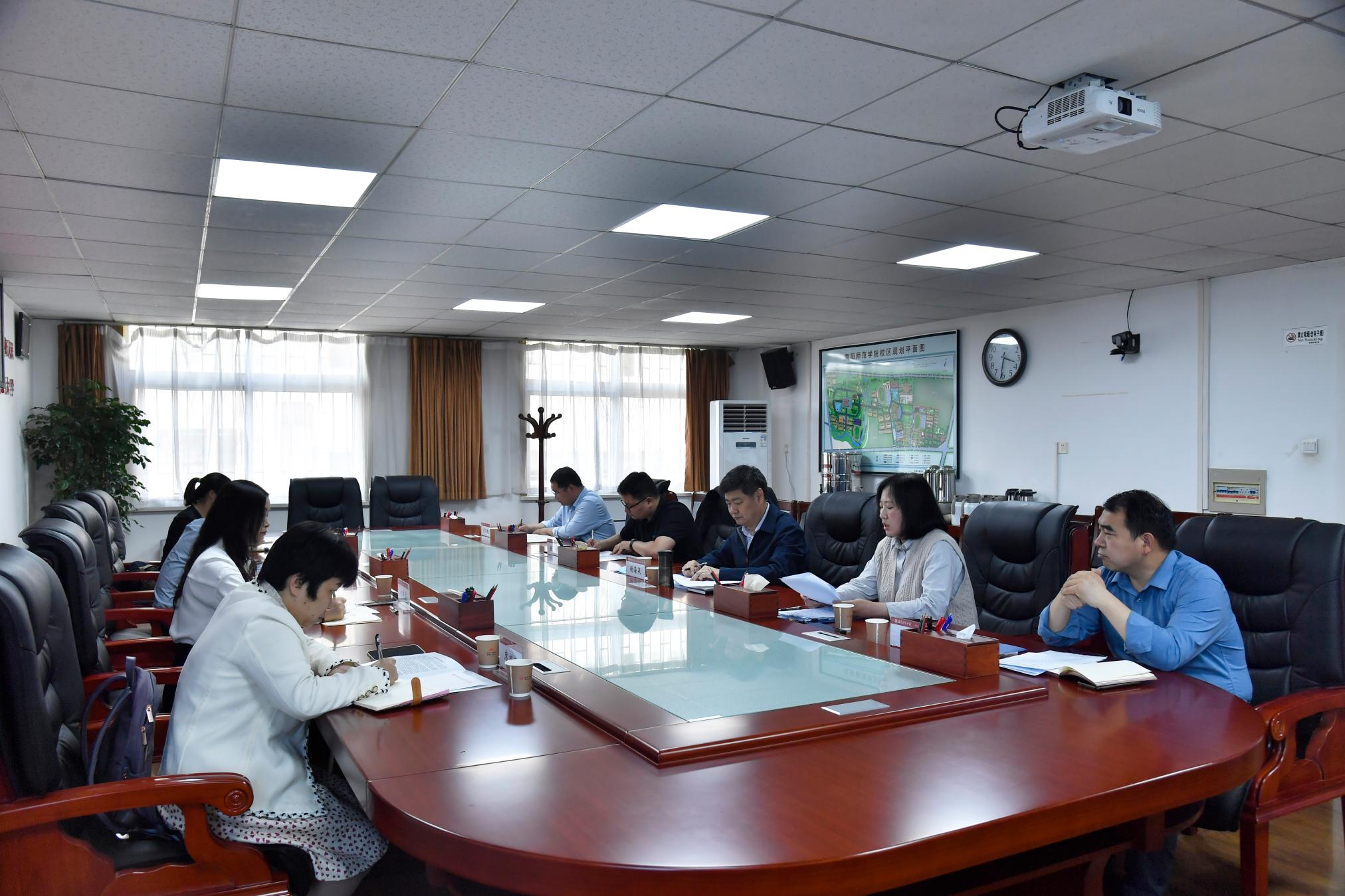 2座谈会现场.jpg